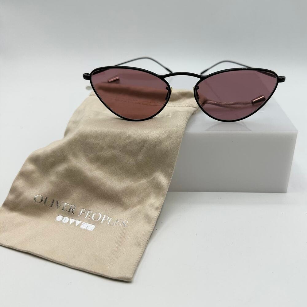 Oliver Peoples Lelaina OV1239S 50624R Matte Black Gray Photochromic Sunglasses - Picture 2 of 7